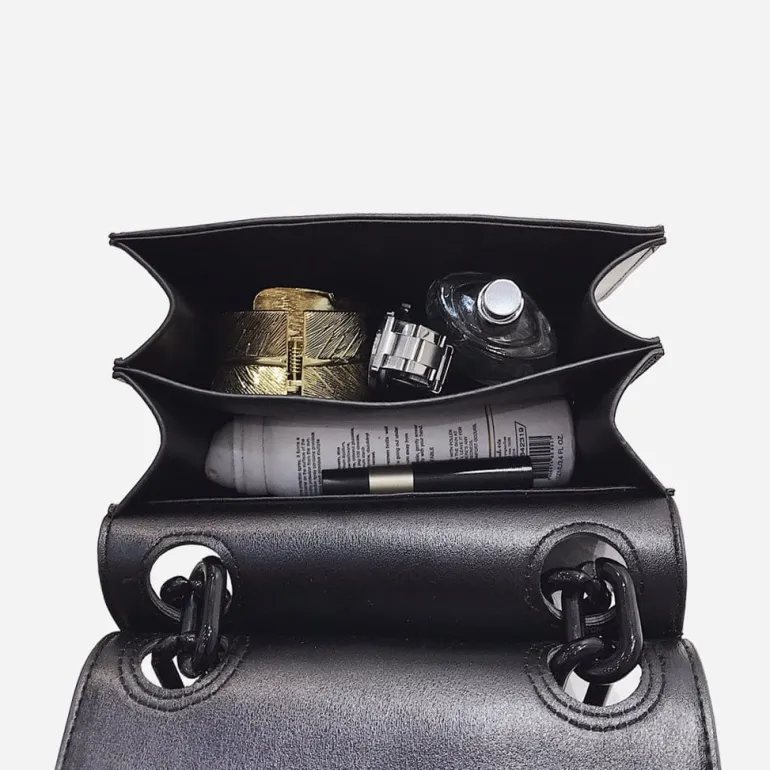 Petit sac besace avec anse bandoulière à chaîne en grosse maille noire^Sac Bandoulière Store