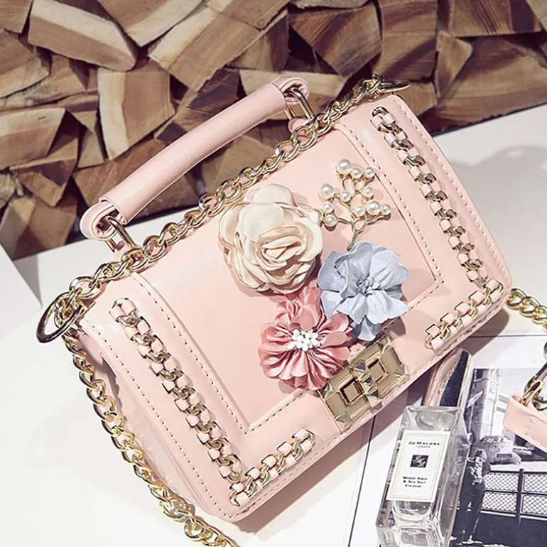 Sac à main avec motif floral et bandoulière avec chaînes^Sac Bandoulière Outlet